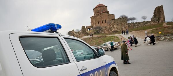 Полиция дежурит у храма Джвари - Sputnik Грузия
