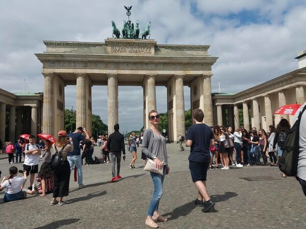 „ცხოვრება თამაშია და ამ თამაშში ყველაფერია შესაძლებელი“ – წიგნი, რომლითაც სწავლა სახალისოა „ცხოვრება თამაშია და ამ თამაშში ყველაფერია შესაძლებელი“ – წიგნი, რომლითაც სწავლა სახალისოა - Sputnik საქართველო