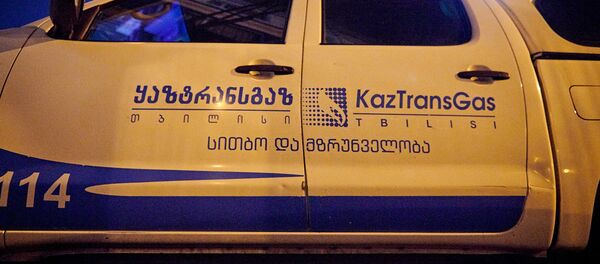 Взрыв газа на улице Пекина. Машина компании Казтрансгаз  - Sputnik Грузия