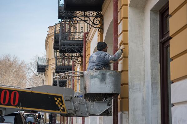 Первый бал бабушки, камеры КГБ и цветочники – тайны старого Тбилиси - Sputnik Грузия