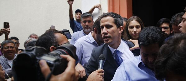 Лидер оппозиции Венесуэлы Хуан Гуаидо выступил на митинге в Каракасе  - Sputnik Грузия