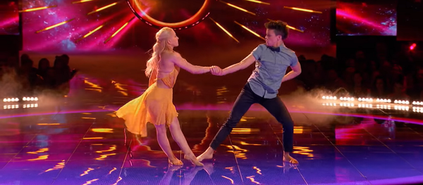 Пара подростков покорила мир невероятными танцами на шоу World of Dance – видео - Sputnik Грузия