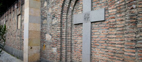 Акция протеста у здания Патриархии Грузии - Sputnik Грузия