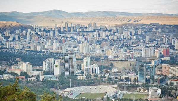 Вид на город Тбилиси. Жилые дома в районе Ваке - Сабуртало - Sputnik Грузия