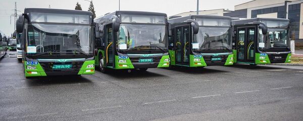 Новые автобусы для столицы Грузии готовы к отправке к месту назначения - Sputnik Грузия