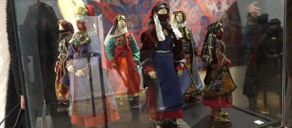 Удивительные миниатюры - коллекция нарядов Женщины Кавказа - Sputnik Грузия