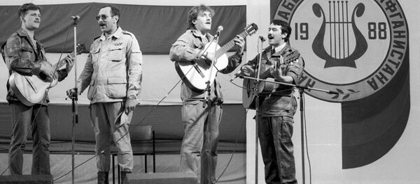 1-й Московский фестиваль авторской песни Нам не забыть дорог Афганистана. Выступает ВИА Каскад состава 1980 года - Sputnik Грузия