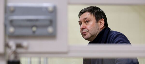 Рассмотрение жалобы на продление ареста журналиста К. Вышинского Рассмотрение жалобы на продление ареста журналиста К. Вышинского - Sputnik Грузия