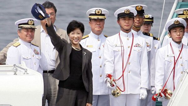 Первая женщина-министр обороны Японии Юрико Коикэ на военно-морской базе в Йокосуке - Sputnik Грузия