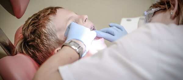 ბიჭუნა სტომატოლოგთან  ბიჭუნა სტომატოლოგთან  - Sputnik საქართველო