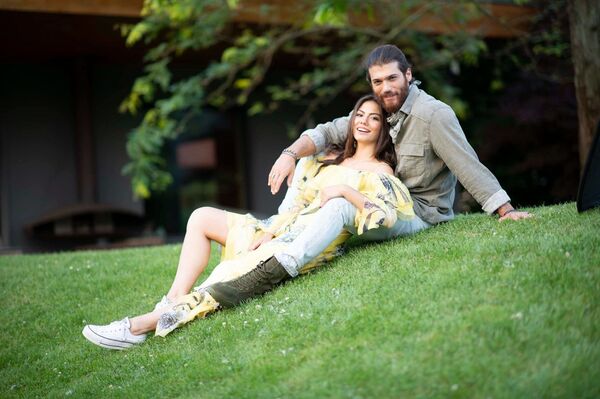 ჯანის და სანემის რეალური ცხოვრება: არის თუ არა წყვილი ერთად ჯანის და სანემის რეალური ცხოვრება: არის თუ არა წყვილი ერთად - Sputnik საქართველო