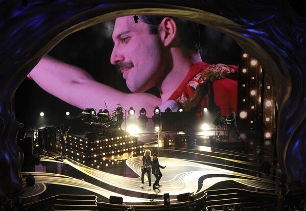 Выступление участников группы Queen и певца Адама Ламберта на церемонии вручения Оскар-2019 - Sputnik Грузия