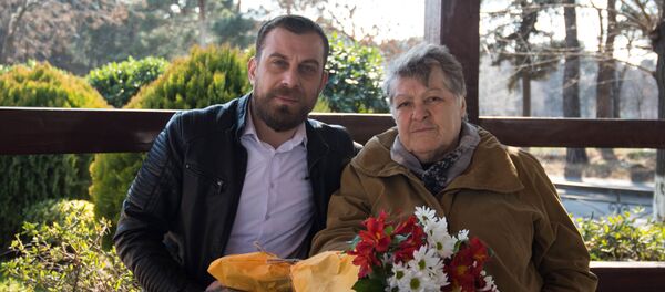 დავით ქურდიანი დედასთან ერთად - Sputnik საქართველო