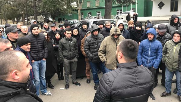 Забастовка сотрудников авиационного завода в столице Грузии - Sputnik Грузия