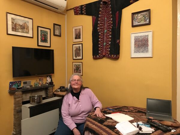 Наблюдаю за настоящей жизнью грузин - о чем плачет американка в Грузии - Sputnik Грузия