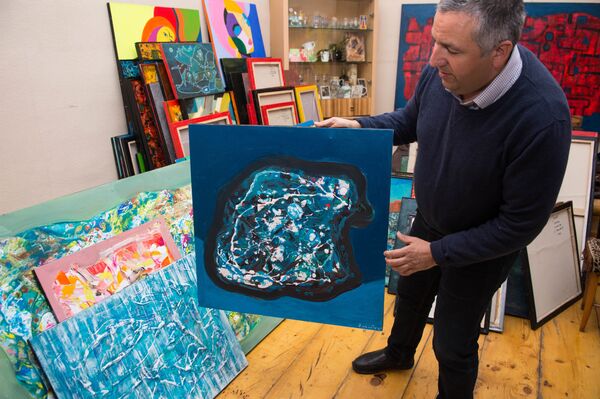 Грузинский художник-миротворец Леван Мосиашвили начинает Возрождение - Sputnik Грузия