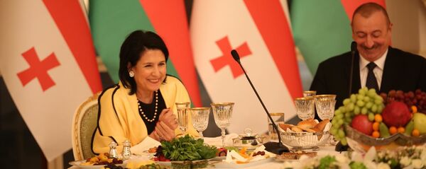 სალომე ზურაბიშვილი და ილჰამ ალიევი სალომე ზურაბიშვილი და ილჰამ ალიევი - Sputnik საქართველო