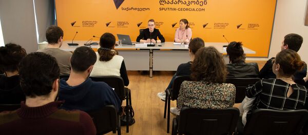 Этому не учат на журфаке: в столице Грузии прошел мастер-класс SputnikPro - видео Этому не учат на журфаке: в столице Грузии прошел мастер-класс SputnikPro - видео - Sputnik Грузия