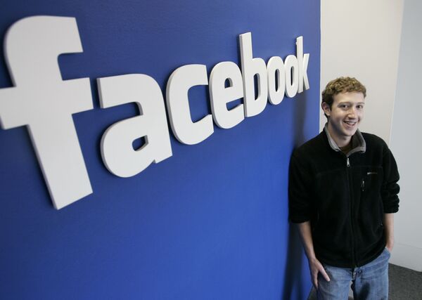 მარკ ცუკერბერგი ახალგაზრდა მილიარდერების სიაში უდაოდ პირველია 71 მილიარდი დოლარის ქონებით. მარკის უახლოესი გეგმები Facebook-ის უფრო სოციალურობაზე ორიენტირებაა - Sputnik საქართველო