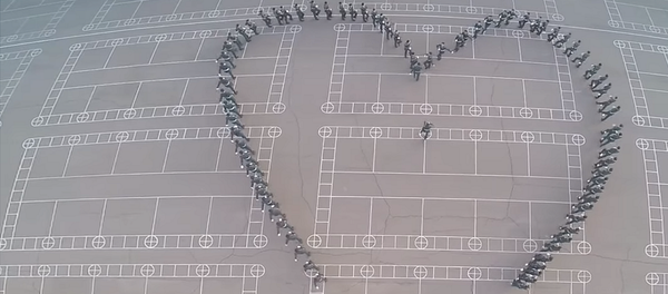 8 მარტის შთამბეჭდავი მილოცვა ქალებს ჯარისკაცებისგან - ვიდეო 8 მარტის შთამბეჭდავი მილოცვა ქალებს ჯარისკაცებისგან - ვიდეო - Sputnik საქართველო