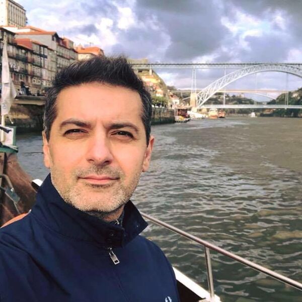 პოლიგლოტი საოპერო მომღერალი საქართველოდან – საფრანგეთის ქართულენოვანი ეროვნული გიდი პოლიგლოტი საოპერო მომღერალი საქართველოდან – საფრანგეთის ქართულენოვანი ეროვნული გიდი - Sputnik საქართველო