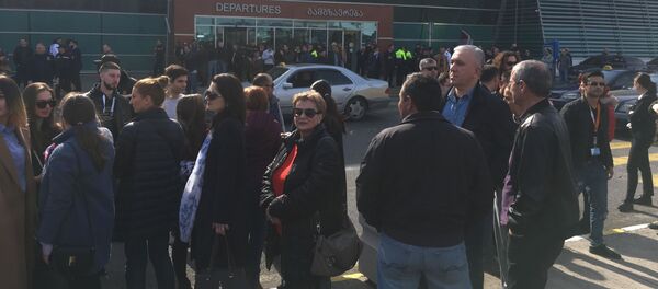 Georgian Airways проводит акцию протеста у Тбилисского аэропорта - Sputnik Грузия