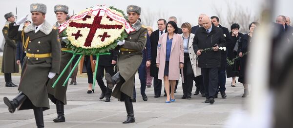 Президент Грузии Саломе Зурабишвили в ходе визита в Армению - Sputnik Грузия