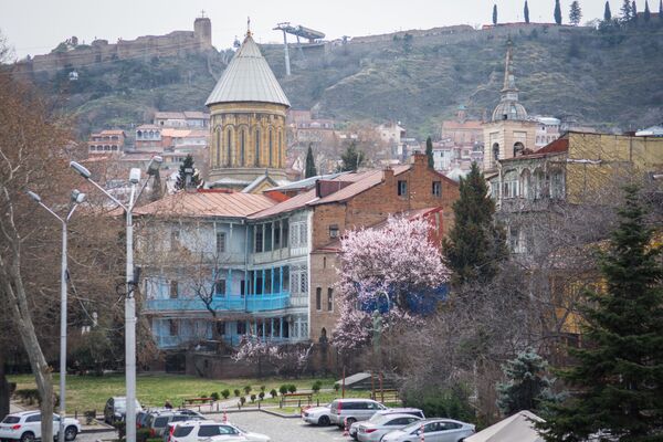 С наступлением весны атмосферный Тбилиси приобретает особое очарование
 - Sputnik Грузия