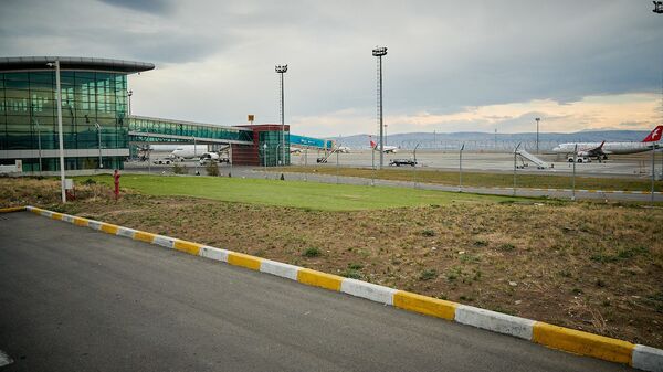 Тбилисский аэропорт и летное поле - Sputnik Грузия