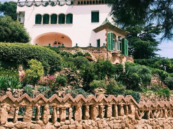 ბარსელონაში მოგზაურობა იაფად: ორდღიანი გზამკვლევი მოგზაურებისთვის ბარსელონაში მოგზაურობა იაფად: ორდღიანი გზამკვლევი მოგზაურებისთვის - Sputnik საქართველო