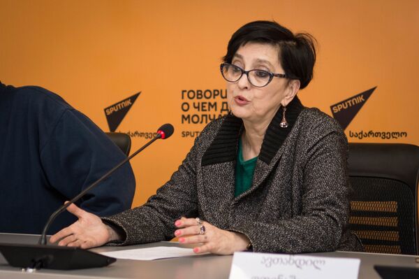 Нужен ли Грузии правительственный канал и что делать с информационной агрессией? - Sputnik Грузия