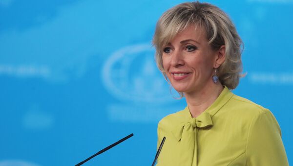 Официальный представитель МИД РФ Мария Захарова проводит брифинг в прямом эфире - Sputnik Грузия