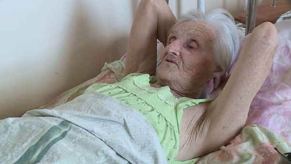 Не отрекаются любя - 85-летняя бабушка полгода живет в больнице - Sputnik Грузия