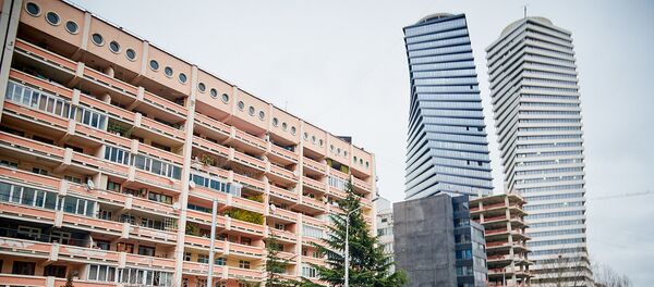 Новые высотные дома в районе Ваке на проспекте Чавчавадзе в Тбилиси - Sputnik Грузия
