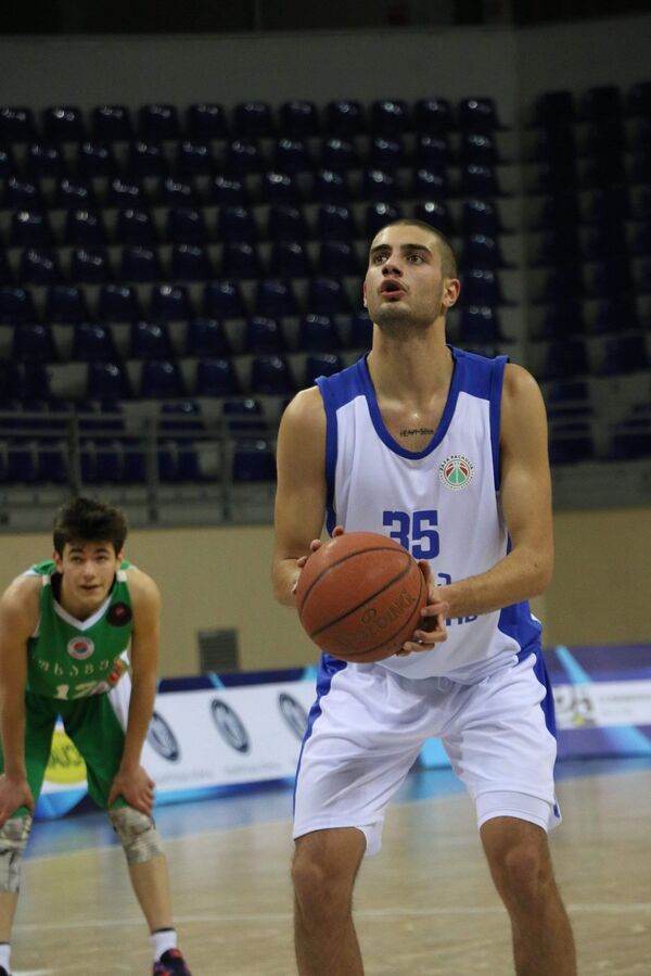 ილია ხუციშვილის გზა წყაროსუბნიდან კალათბურთამდე ილია ხუციშვილის გზა წყაროსუბნიდან კალათბურთამდე - Sputnik საქართველო