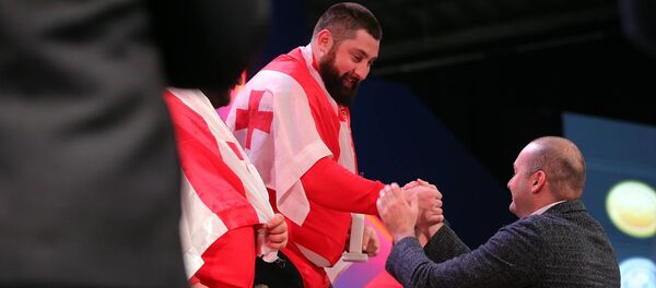 მამუკა ბახტაძე ლაშა ტალახაძეს გამარჯვებას ულოცავს - Sputnik საქართველო