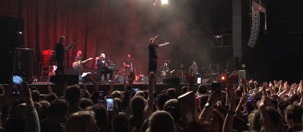 Москва запела по-грузински на концерте группы Mgzavrebi – видео - Sputnik Грузия