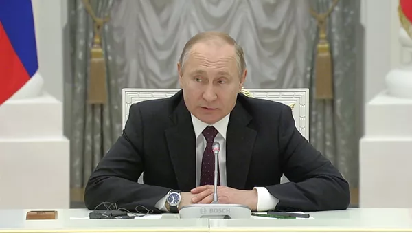 “Мы все смотрели на это со слезами на глазах” - Путин о пожаре в соборе Парижской Богоматери - Sputnik Грузия