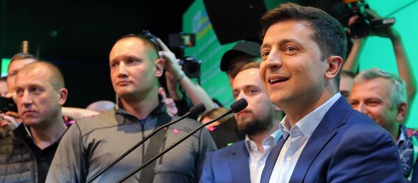 Владимир Зеленский после оглашения итогов выборов - Sputnik Грузия