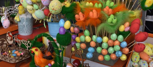 Тбилисский рынок перед Пасхой куличи - Sputnik Грузия