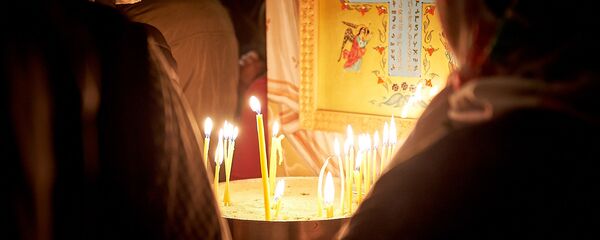 მორწმუნეები ეკლესიაში - Sputnik საქართველო