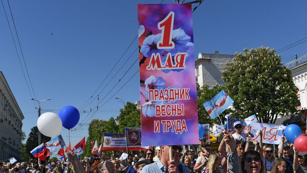 Первомайские демонстрации в регионах России - Sputnik Грузия