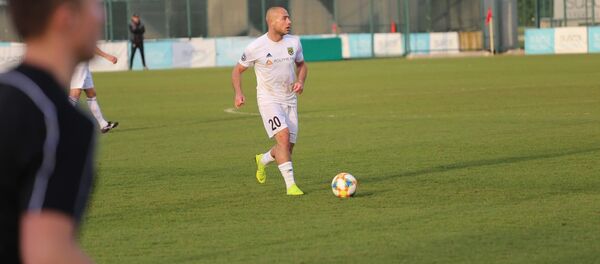 Капитан национальной сборной Грузии по футболу и полузащитник казахстанского Тобола Джаба Канкава Капитан национальной сборной Грузии по футболу и полузащитник казахстанского Тобола Джаба Канкава - Sputnik Грузия