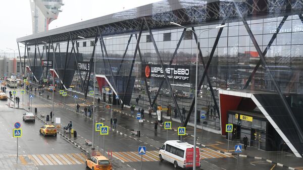 Вида на терминал B международного аэропорта Шереметьево в Москве - Sputnik Грузия