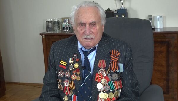 95-летний ветеран и известный тренер о том, почему не вспоминает Великую Отечественную - Sputnik Грузия