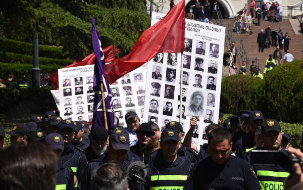 Акция памяти Бессмертный полк в День Победы над фашизмом 9 Мая в столице Грузии - Sputnik Грузия