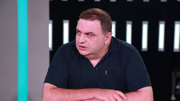 Экс-депутат парламента Грузии, бывший член политсовета оппозиционной партии Демократическое движение Губаз Саникидзе - Sputnik Грузия