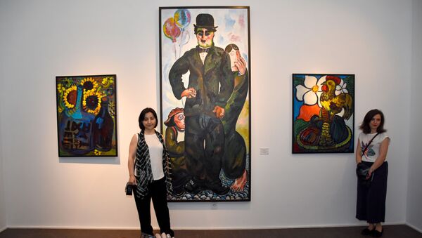 Открытие выставки Зураба Церетели Чарли Чаплин в Тифлисе - Sputnik Грузия