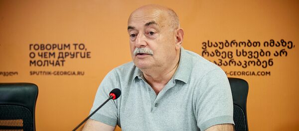 Нико Кварацхелия. Видеомост в Мультимедийном пресс-центре Sputnik - Sputnik Грузия