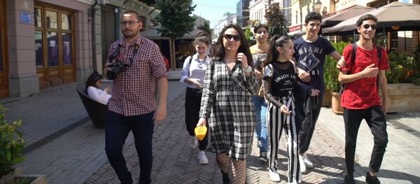 Sputnik Taoba: тбилисские школьники научились снимать уличный опрос - Sputnik Грузия